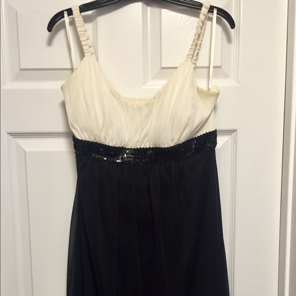 SHORT PARTY DRESS